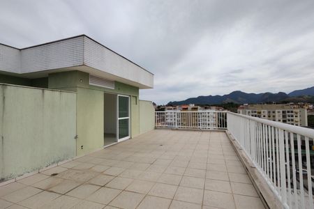 Apartamento à venda com 95m², 2 quartos e 1 vaga Apartamento à venda com 95m², 2 quartos e 1 vagaCobertura