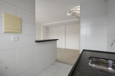 Apartamento à venda com 95m², 2 quartos e 1 vaga Apartamento à venda com 95m², 2 quartos e 1 vagaCozinha