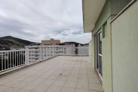 Apartamento à venda com 95m², 2 quartos e 1 vaga Apartamento à venda com 95m², 2 quartos e 1 vagaCobertura