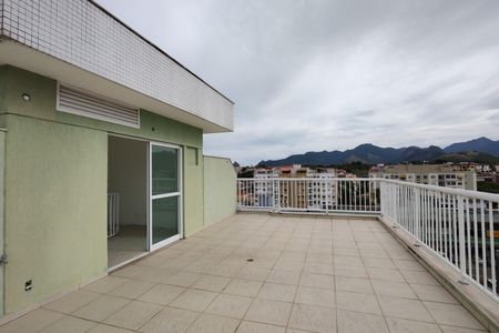 Apartamento à venda com 95m², 2 quartos e 1 vaga Apartamento à venda com 95m², 2 quartos e 1 vagaCobertura