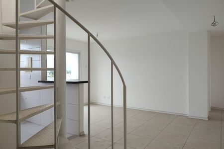 Apartamento à venda com 95m², 2 quartos e 1 vaga Apartamento à venda com 95m², 2 quartos e 1 vagaSala