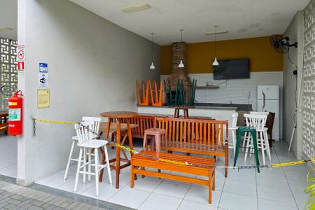 Apartamento para alugar com 53m², 2 quartos e sem vaga Apartamento para alugar com 53m², 2 quartos e sem vagaÁrea comum - Churrasqueira 2