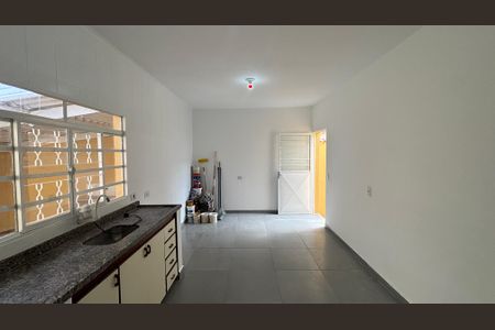 Casa para alugar com 175m², 2 quartos e 2 vagasCozinha