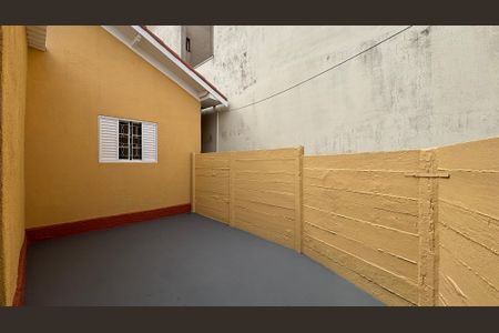 Casa para alugar com 175m², 2 quartos e 2 vagasQuintal 