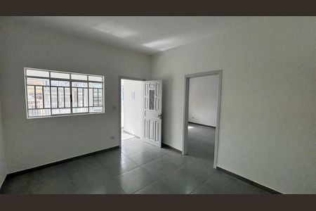 Casa para alugar com 175m², 2 quartos e 2 vagasSala