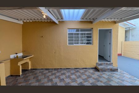 Casa para alugar com 175m², 2 quartos e 2 vagasQuintal