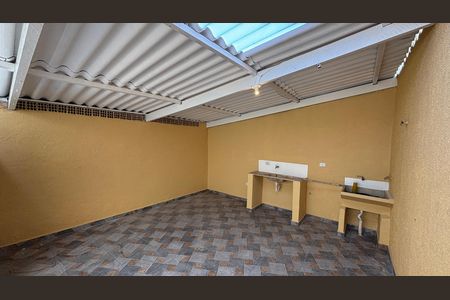 Casa para alugar com 175m², 2 quartos e 2 vagasQuintal