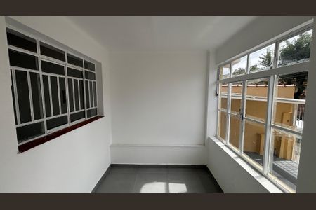 Casa para alugar com 175m², 2 quartos e 2 vagasSala