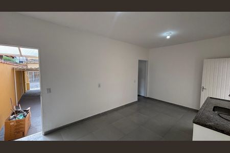 Casa para alugar com 175m², 2 quartos e 2 vagasCozinha