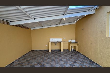 Casa para alugar com 175m², 2 quartos e 2 vagasQuintal