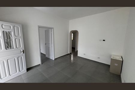 Casa para alugar com 175m², 2 quartos e 2 vagasSala