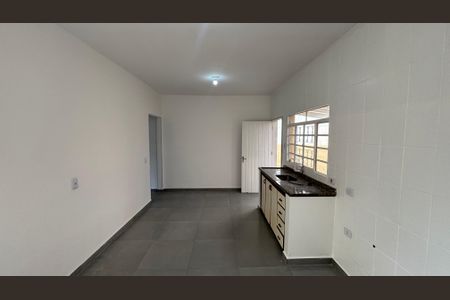 Casa para alugar com 175m², 2 quartos e 2 vagasCozinha