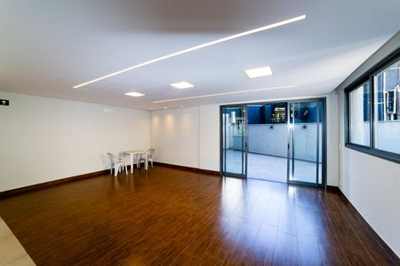 Apartamento à venda com 62m², 2 quartos e 2 vagas Apartamento à venda com 62m², 2 quartos e 2 vagasÁrea comum - Salão de festas