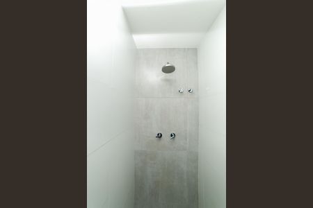 Apartamento à venda com 62m², 2 quartos e 2 vagas Apartamento à venda com 62m², 2 quartos e 2 vagasBanheiro da Suíte
