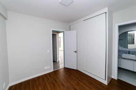Suíte de apartamento à venda com 2 quartos, 62m² em Anchieta, Belo Horizonte