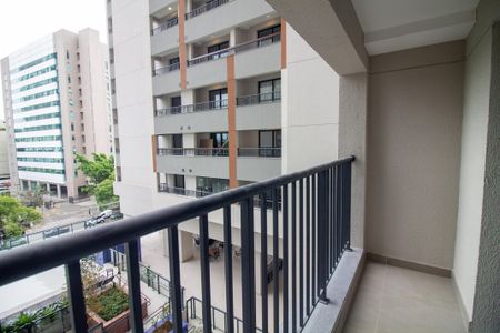 Studio para alugar com 27m², 1 quarto e 1 vaga Studio para alugar com 27m², 1 quarto e 1 vagaVaranda