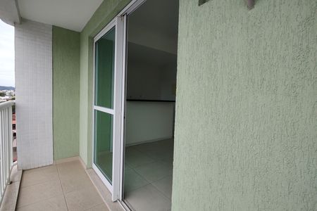 Apartamento à venda com 61m², 2 quartos e 1 vaga Apartamento à venda com 61m², 2 quartos e 1 vagaVaranda