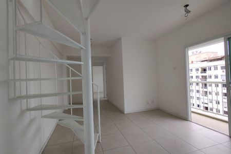 Apartamento à venda com 61m², 2 quartos e 1 vaga Apartamento à venda com 61m², 2 quartos e 1 vagaSala