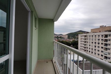 Apartamento à venda com 61m², 2 quartos e 1 vaga Apartamento à venda com 61m², 2 quartos e 1 vagaVaranda
