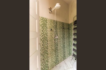 Apartamento à venda com 69m², 2 quartos e sem vaga Apartamento à venda com 69m², 2 quartos e sem vagaBanheiro de serviço