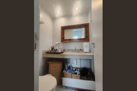 Apartamento para alugar com 95m², 3 quartos e 1 vaga Apartamento para alugar com 95m², 3 quartos e 1 vagaBanheiro da Suíte