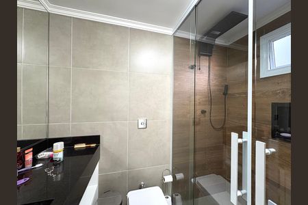 Casa à venda com 220m², 2 quartos e 3 vagas Casa à venda com 220m², 2 quartos e 3 vagasBanheiro da Suíte 1