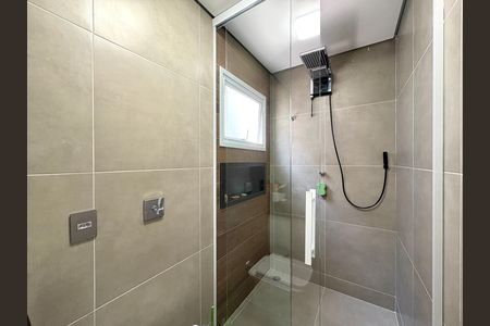 Casa à venda com 220m², 2 quartos e 3 vagas Casa à venda com 220m², 2 quartos e 3 vagasBanheiro da Suíte 2