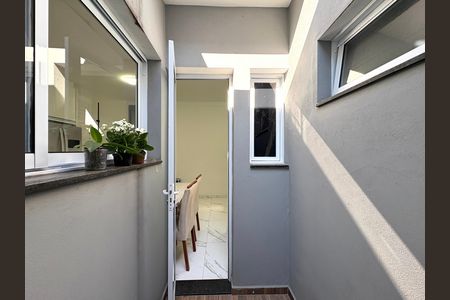 Casa à venda com 220m², 2 quartos e 3 vagas Casa à venda com 220m², 2 quartos e 3 vagasJardim de inverno