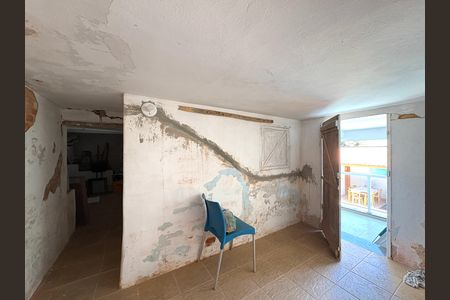 Casa à venda com 220m², 2 quartos e 3 vagas Casa à venda com 220m², 2 quartos e 3 vagasQuarto de Serviço