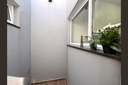 Casa à venda com 220m², 2 quartos e 3 vagas Casa à venda com 220m², 2 quartos e 3 vagasJardim de inverno