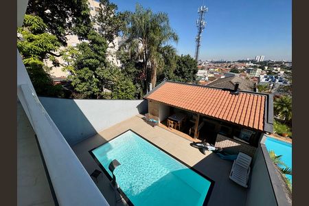Casa à venda com 220m², 2 quartos e 3 vagas Casa à venda com 220m², 2 quartos e 3 vagasVista da Varanda da Sala e Suíte 1