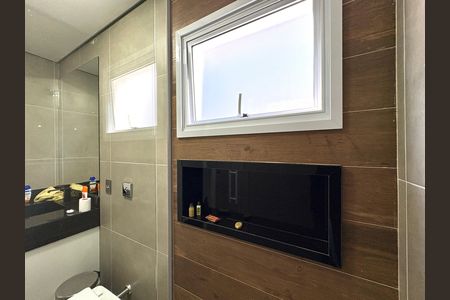 Casa à venda com 220m², 2 quartos e 3 vagas Casa à venda com 220m², 2 quartos e 3 vagasBanheiro da Suíte 2
