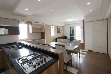 Sala/Cozinha de apartamento para alugar com 2 quartos, 111m² em Centro, Osasco