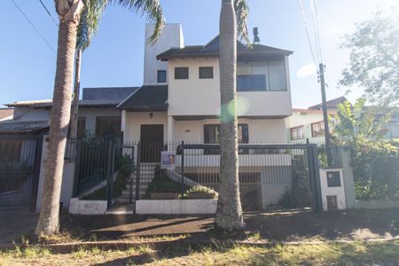 Casa para alugar com 331m², 3 quartos e 2 vagasFachada