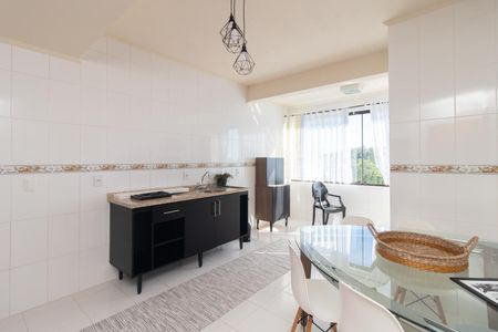 Casa para alugar com 331m², 3 quartos e 2 vagasCozinha e Área de Serviço