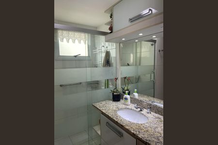 Apartamento à venda com 80m², 2 quartos e 1 vaga Apartamento à venda com 80m², 2 quartos e 1 vagaBanheiro