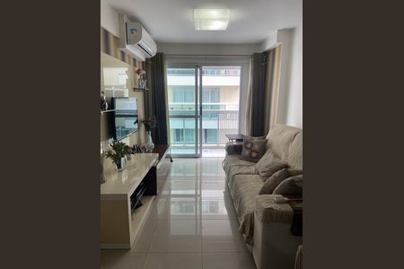Apartamento à venda com 80m², 2 quartos e 1 vaga Apartamento à venda com 80m², 2 quartos e 1 vagaSala