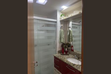 Apartamento à venda com 80m², 2 quartos e 1 vaga Apartamento à venda com 80m², 2 quartos e 1 vagaBanheiro
