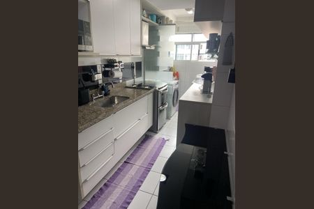 Apartamento à venda com 80m², 2 quartos e 1 vaga Apartamento à venda com 80m², 2 quartos e 1 vagaCozinha
