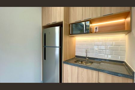 Studio para alugar com 27m², 1 quarto e sem vaga Studio para alugar com 27m², 1 quarto e sem vagaCozinha
