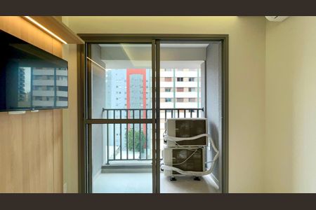 Studio para alugar com 27m², 1 quarto e sem vaga Studio para alugar com 27m², 1 quarto e sem vagaVaranda