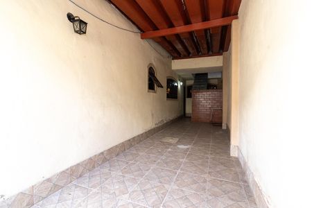Casa para alugar com 180m², 3 quartos e 1 vaga Casa para alugar com 180m², 3 quartos e 1 vagaGaragem