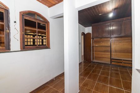 Casa para alugar com 180m², 3 quartos e 1 vaga