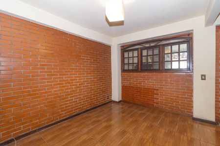 Casa para alugar com 180m², 3 quartos e 1 vaga