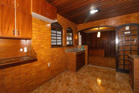 Casa para alugar com 180m², 3 quartos e 1 vaga Casa para alugar com 180m², 3 quartos e 1 vagaCozinha