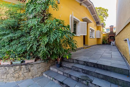 Casa para alugar com 170m², 3 quartos e 1 vaga Casa para alugar com 170m², 3 quartos e 1 vagaEntrada