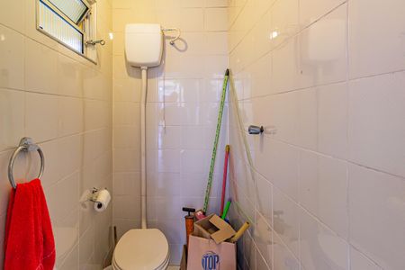 Casa para alugar com 170m², 3 quartos e 1 vaga Casa para alugar com 170m², 3 quartos e 1 vagaBanheiro de serviço