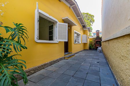 Casa para alugar com 170m², 3 quartos e 1 vaga Casa para alugar com 170m², 3 quartos e 1 vagaEntrada