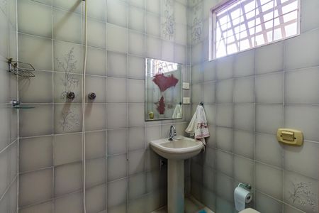 Casa para alugar com 170m², 3 quartos e 1 vaga Casa para alugar com 170m², 3 quartos e 1 vagaBanheiro da Suíte