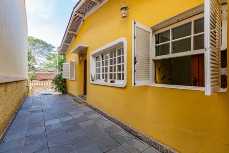 Casa para alugar com 170m², 3 quartos e 1 vaga Casa para alugar com 170m², 3 quartos e 1 vagaEntrada